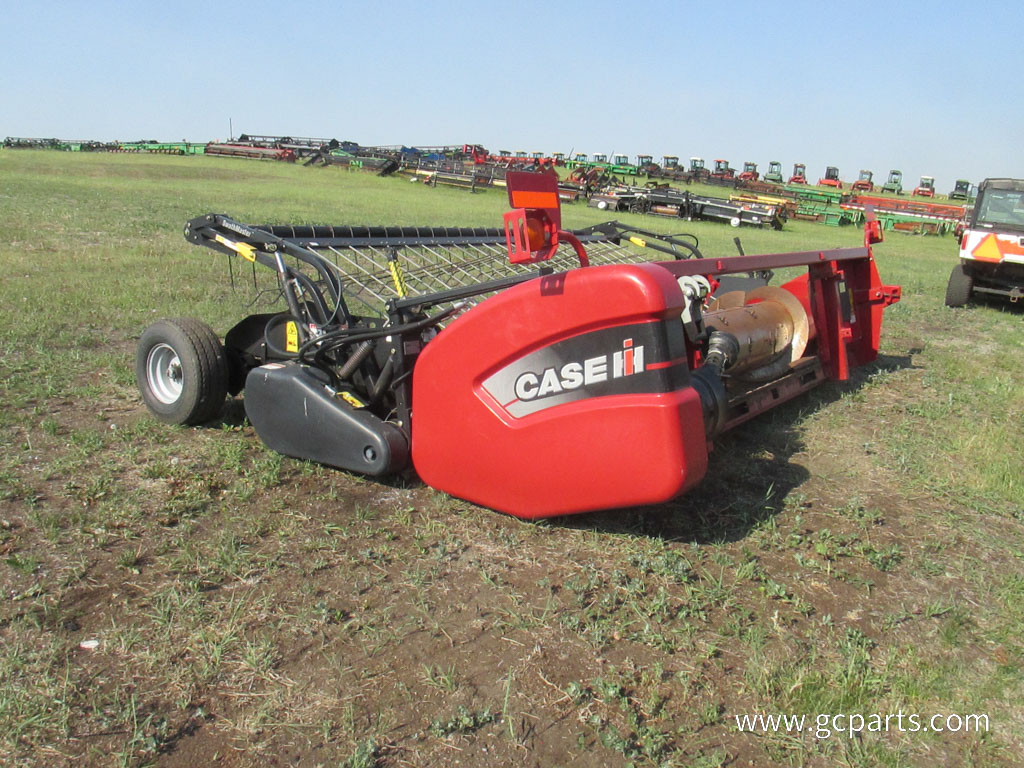 2016 HEADER W/14FT SWATHMASTER